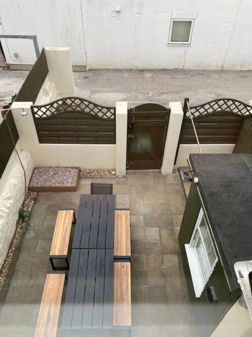 Gorgeous House In Newquay Walking Distance From Fistral Beach Extérieur photo