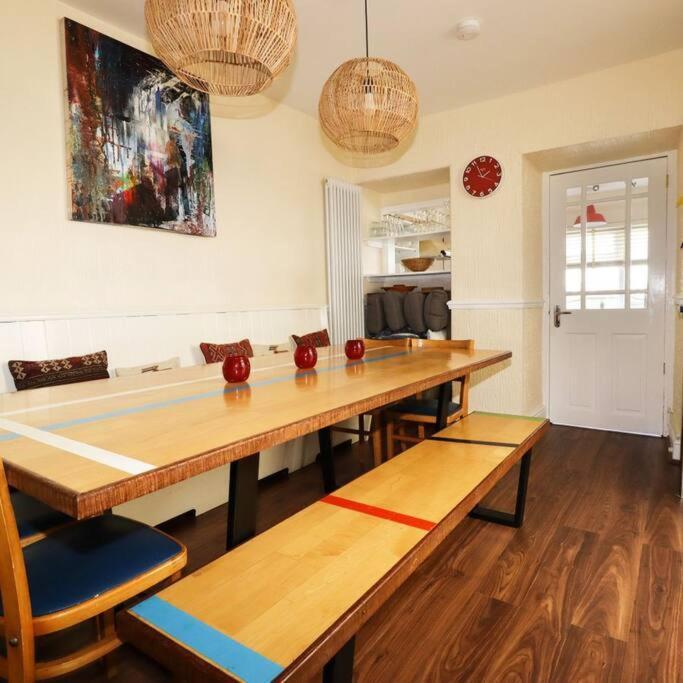 Gorgeous House In Newquay Walking Distance From Fistral Beach Extérieur photo