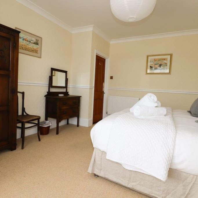Gorgeous House In Newquay Walking Distance From Fistral Beach Extérieur photo