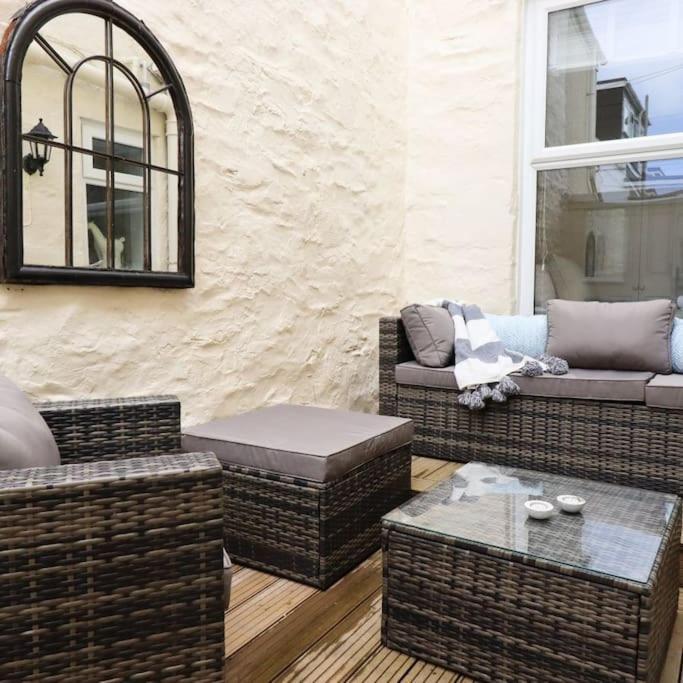 Gorgeous House In Newquay Walking Distance From Fistral Beach Extérieur photo
