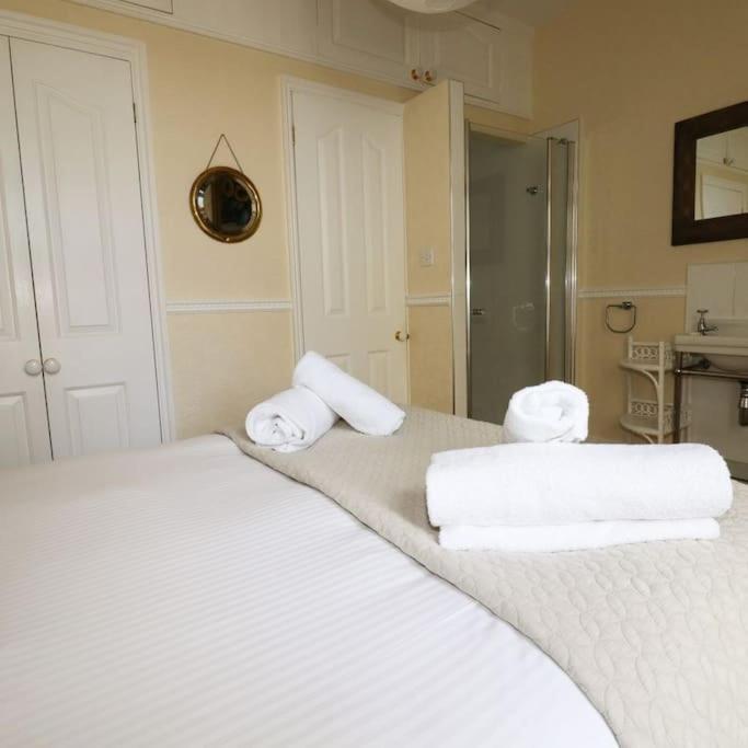 Gorgeous House In Newquay Walking Distance From Fistral Beach Extérieur photo